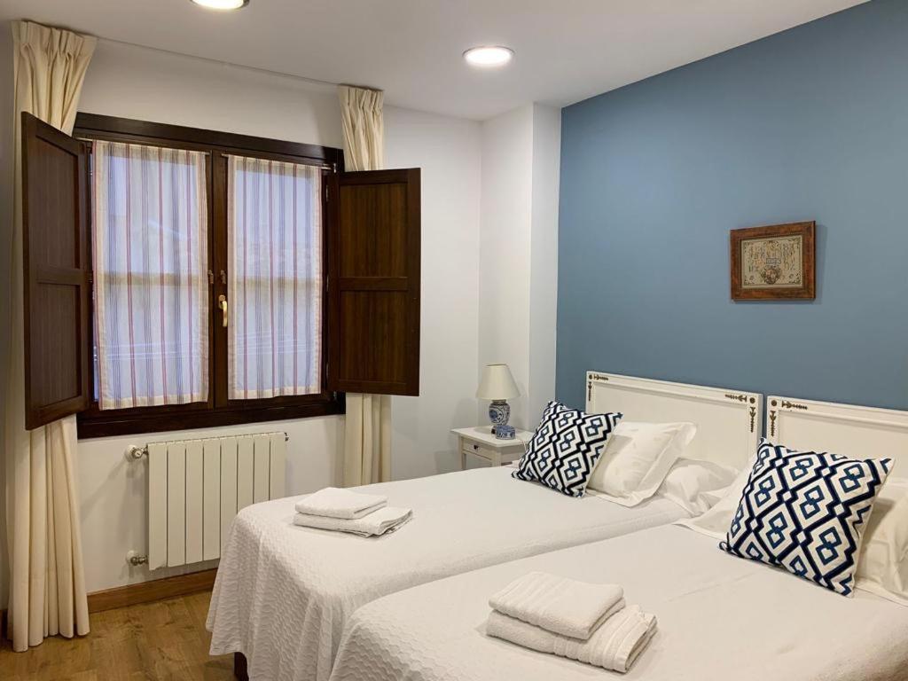 Апартаменты La Plaza De Llanes, Plaza Parres Sobrino, 6 Экстерьер фото